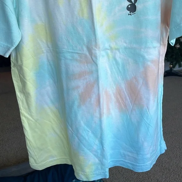 Women’s Playboy x Missguided Tie-Dye Short Sleeve Tee. PERFECT NEW CONDITION!!! - Picture 3 of 8